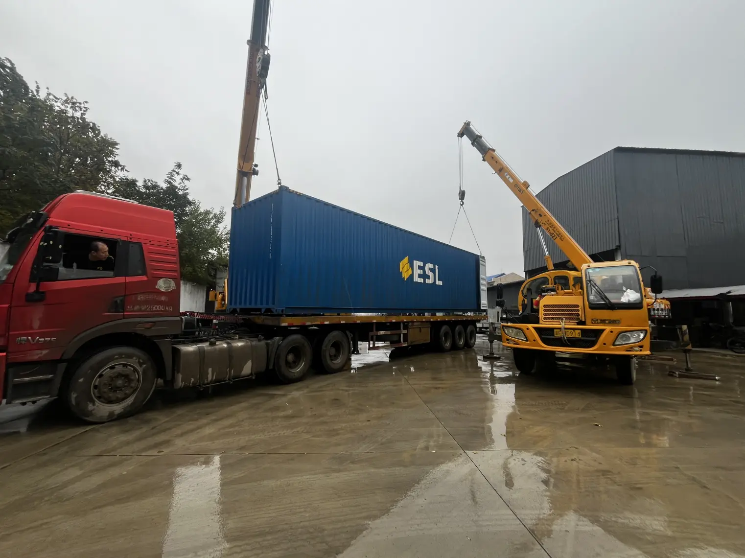 TENYES livrează sudori pentru țevi HF în stare solidă în India prin transport de containere